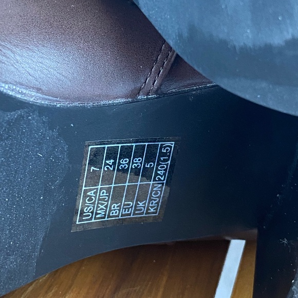 Forever 21 - Brown Ankle Boots - Like New - 7 - Picture 8 of 10